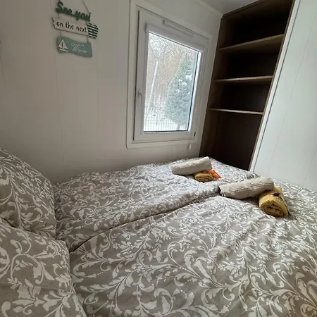 Woodland Apartment